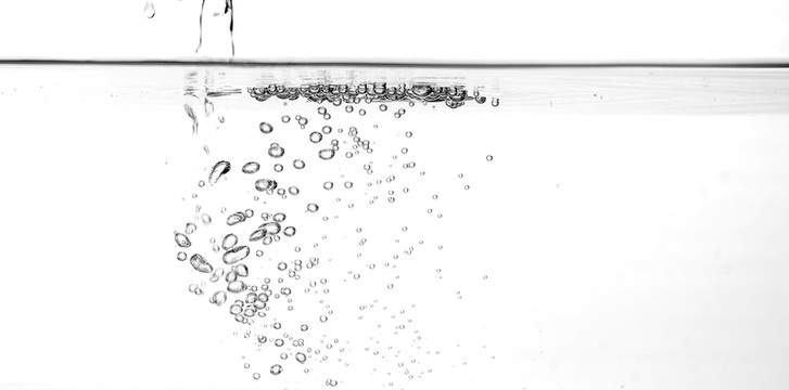 水花 水泡
