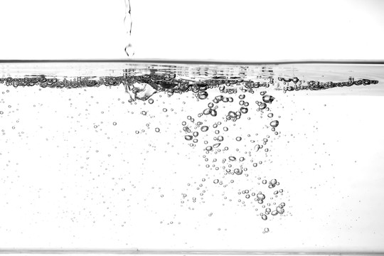 水花 水泡