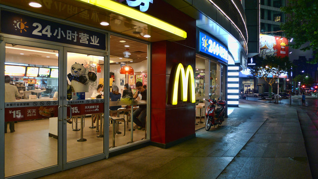 上?；春Ｂ芬咕?商業(yè)街 商場(chǎng)