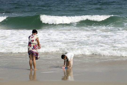 海邊 大海 海浪 沙灘 深圳