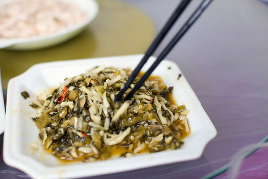 咸菜豆腐絲