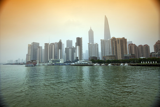 上海外灘 浦江 水面 現(xiàn)代建筑