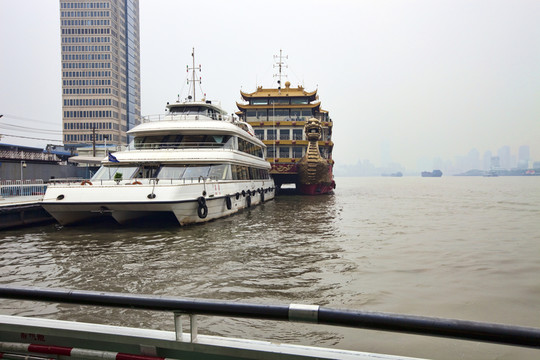 上海外灘 外灘游輪 游船 浦江