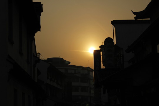 古鎮(zhèn)夕陽(yáng)