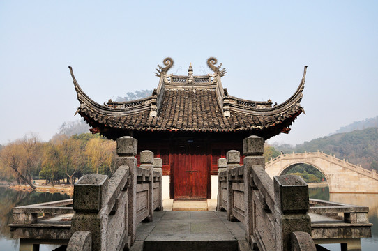 古塔