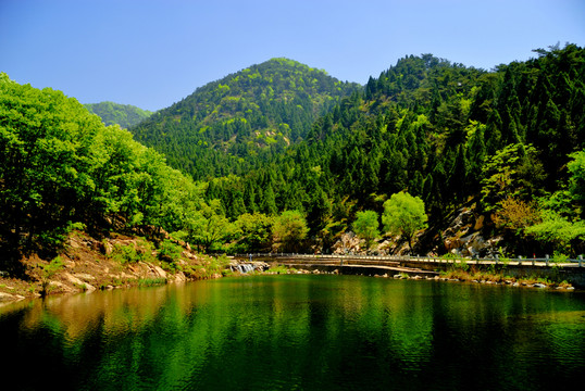 碧水青山藍(lán)天
