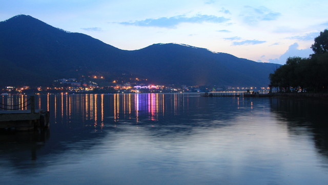 西昌 邛海 小漁村