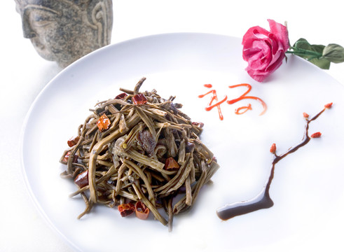 中華素齋，酒釀茶樹菇