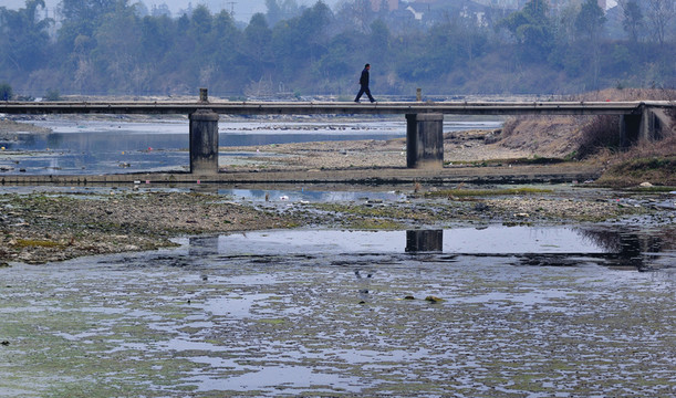 河 橋