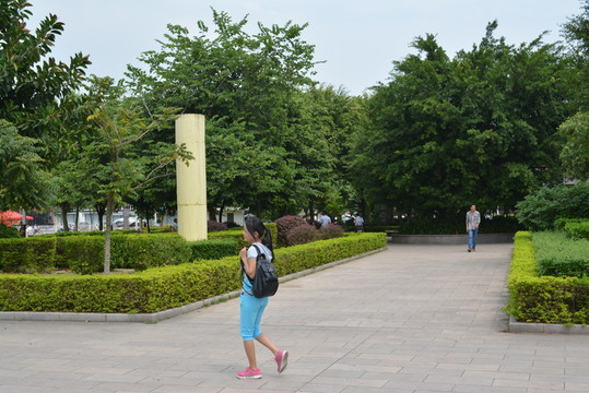 廣場公園一角