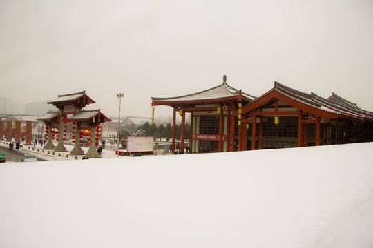雪中大雁塔北廣場(chǎng)