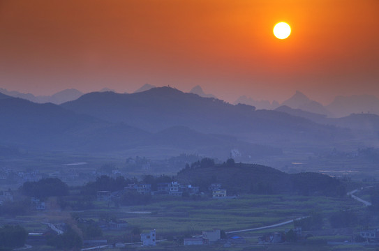 鄉(xiāng)村夕陽