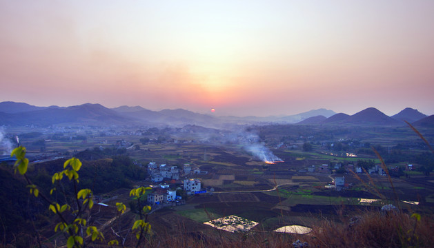 鄉(xiāng)村夕照?qǐng)D
