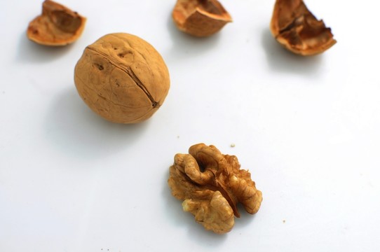 核桃 生核桃