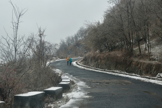 山路