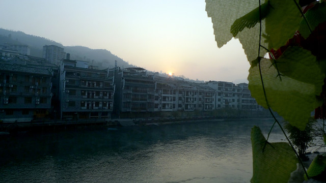 鳳凰古城 沱江 鳳凰城 旅游