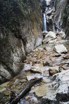 山泉