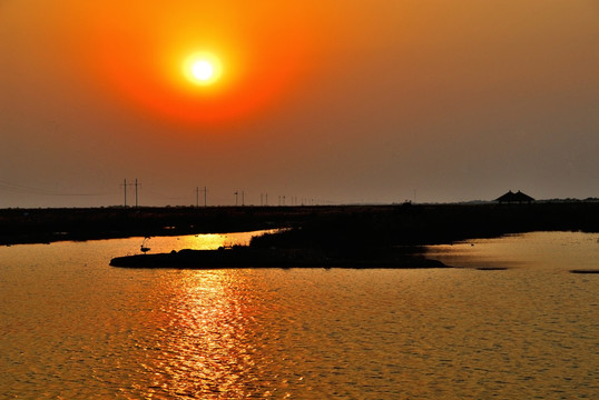 長河落日圓