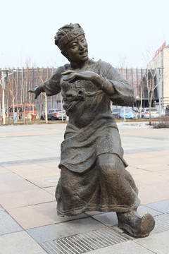 少數(shù)民族 雕塑