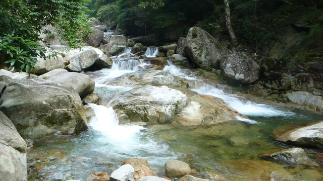 婺原大障山臥龍谷