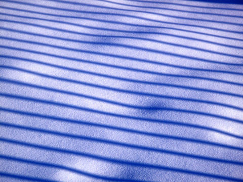 雪野柵欄光影