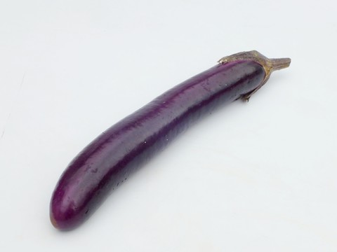 一個茄子