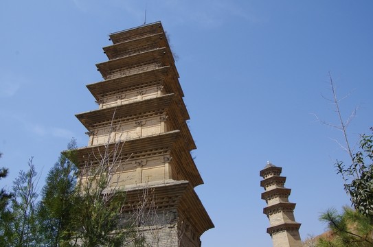 西安長安華嚴(yán)寺雙塔