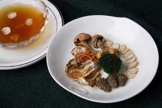 珍菌煲西洋參