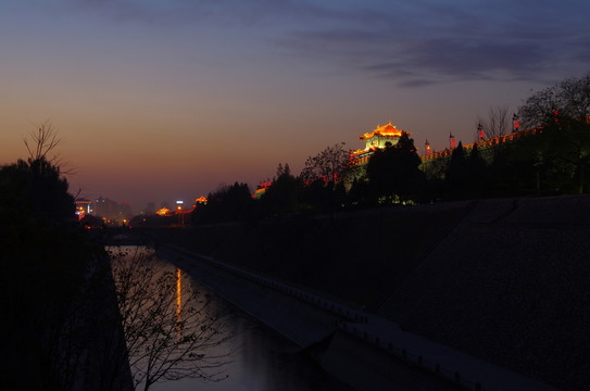 西安古城墻 護(hù)城河