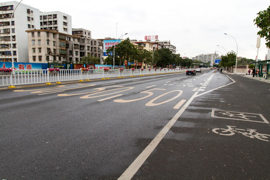 公路限速標(biāo)識(shí)