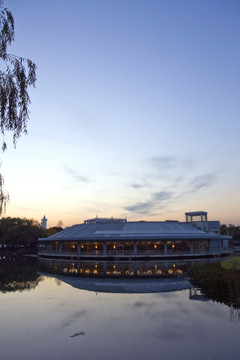 上海 浦東 現(xiàn)代建筑 世紀(jì)公園