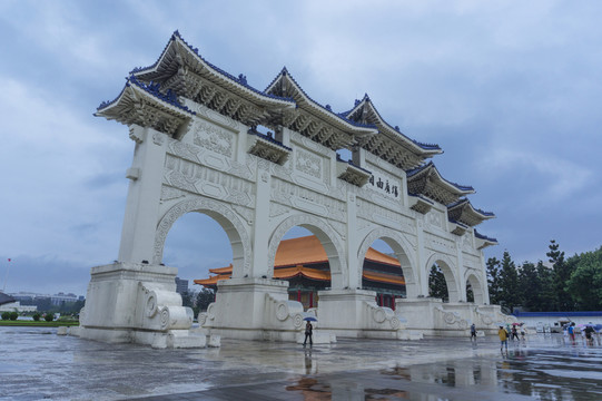 臺北自由廣場