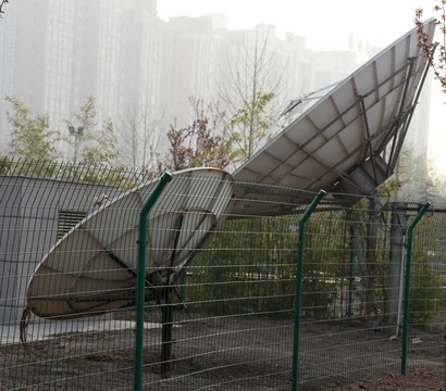 衛(wèi)星地面接收天線