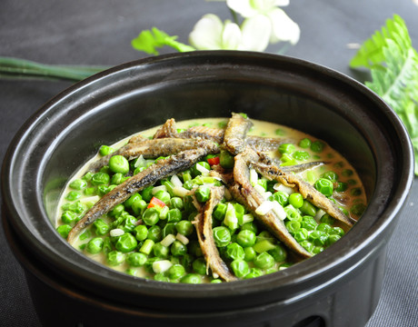 青豆?fàn)F泥鰍