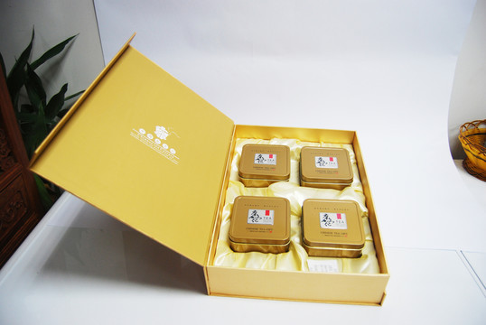金黃色茶包裝
