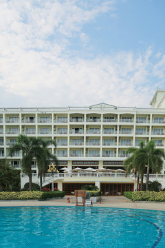 酒店游泳池