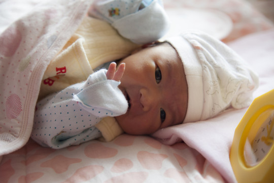 嬰兒