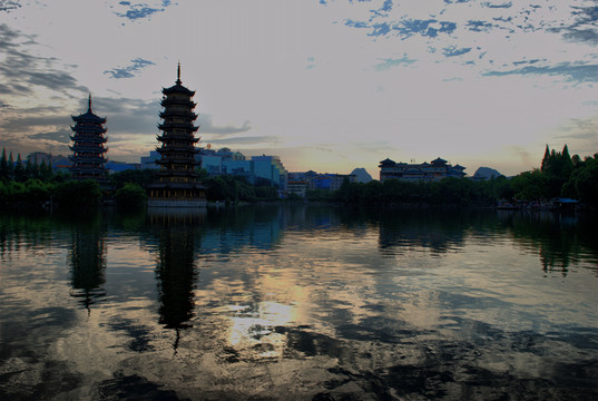 桂林雙塔