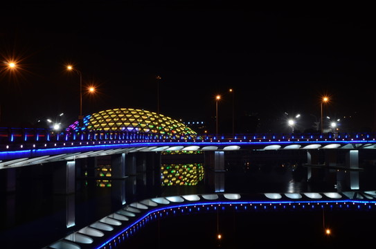 橋梁建筑夜景