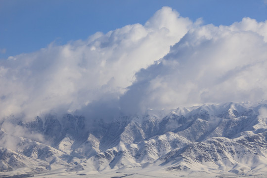 天山