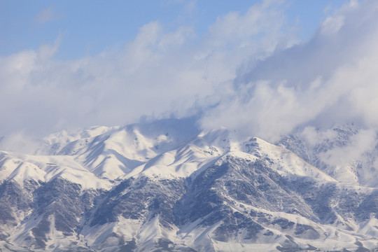 天山