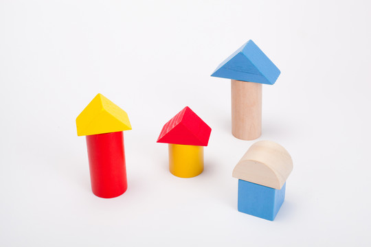 積木搭建的箭頭