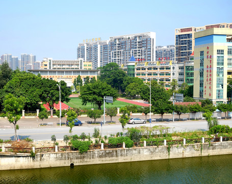 東莞南城陽光二小