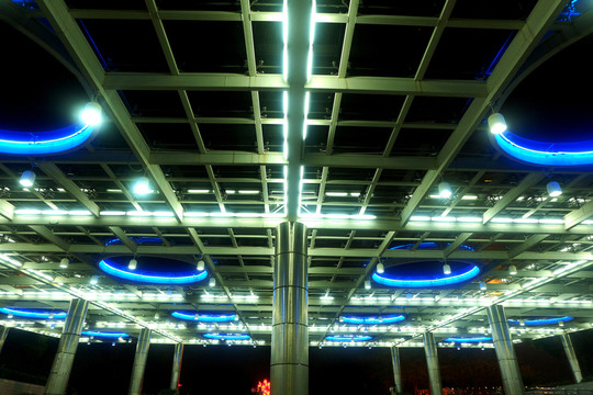 東莞中心廣場(chǎng)建筑夜景