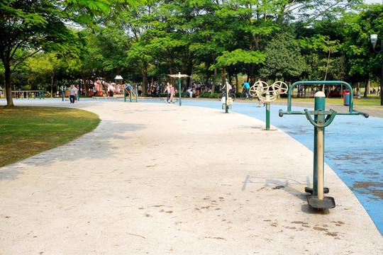 東莞植物園 公共健身器材