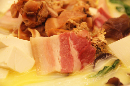 酒店蚌肉燉豆腐