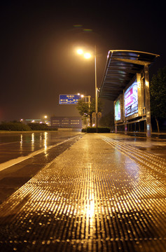 雨中即景