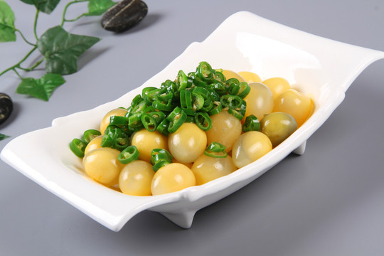 燒椒小皮蛋