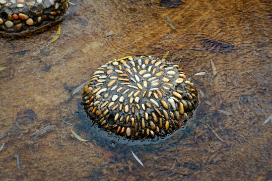 鵝卵石石墩
