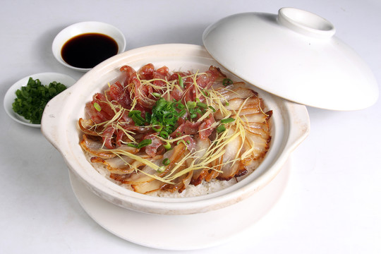 臘味煲仔飯